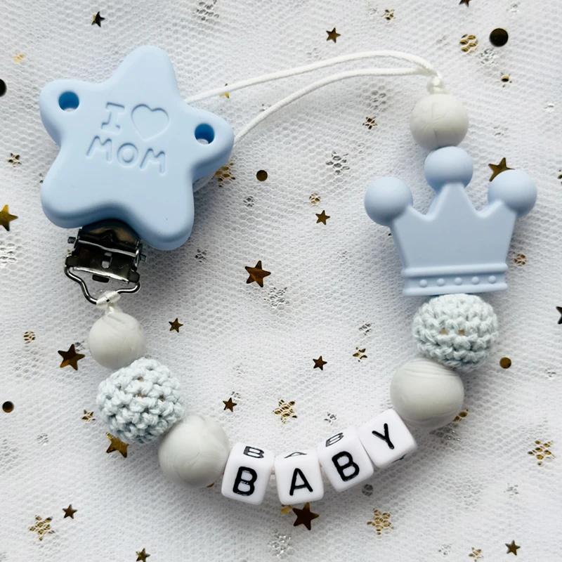 NEUER Individuell Personalisierter Name Schnullerkette Handgefertigte Buchenholz-Kette Silikon-Kronenhalter Schnuller Baby Zahnungsspielzeug Kauspielzeug Geschenk