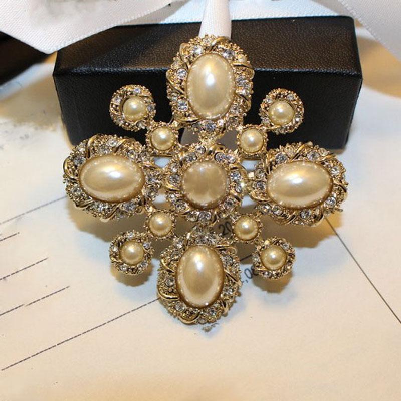 Famous Retro Antique Cross Pearl Brooch Female Corsage Accessories Brooches Corsage Pin For Woman