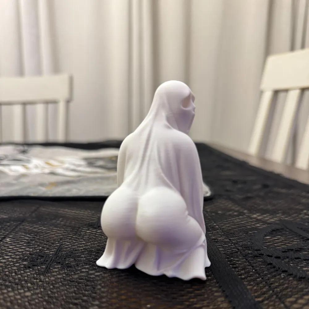 3D Printed Ghost Statues with Large Buttocks, Halloween Witch Ghost Ornaments, Home Decorations, Halloween Party Decorations