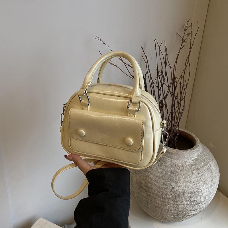 Premium small bag women's new summer versatile messenger bag exquisite portable pillow bag