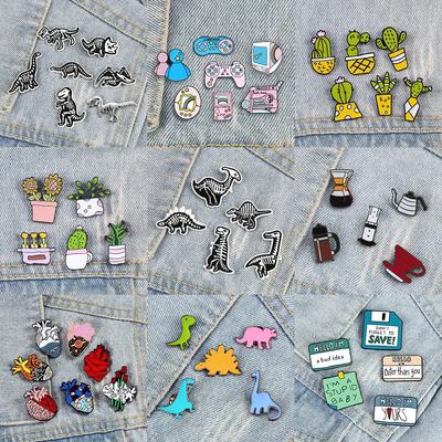5-7 Stück Cartoon Broschen Set Herz Dinosaurier Schädel Skelett Topf Kaktus Emaille Pins Tier Pflanze Tasse Revers Abzeichen Schmuck Großhandel
