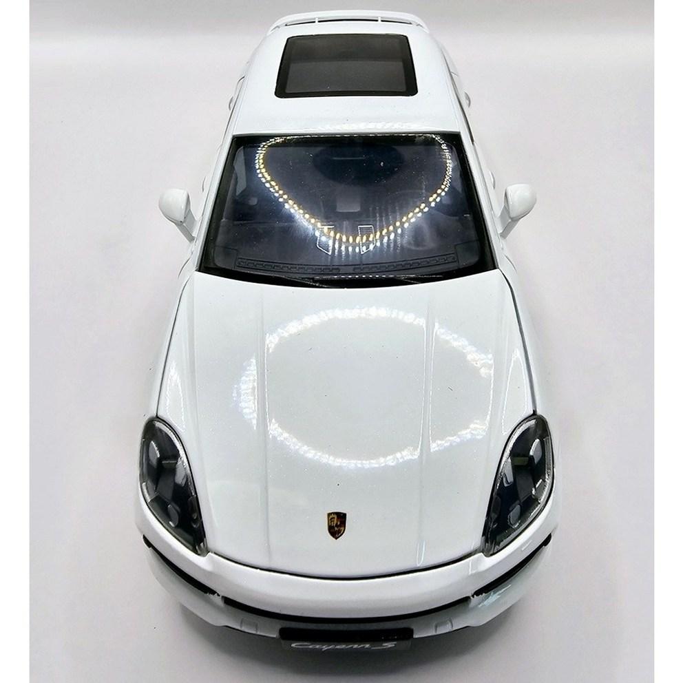 Porsche Cayenne S 1:Kovový model auta v měřítku 24