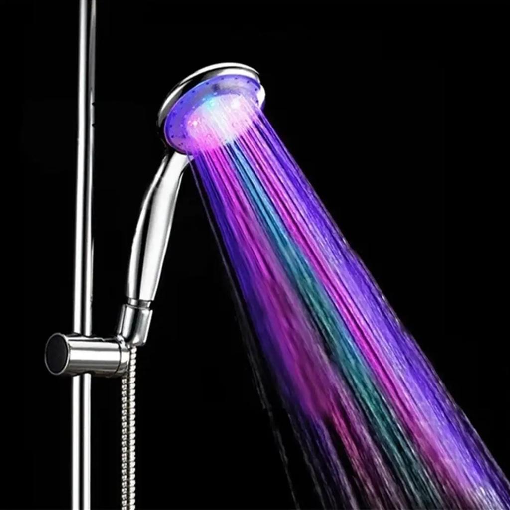LED 7 Farben Duschkopf Automatisch Farbwechselndes LED Duschlicht Wassersparender Duschkopf Badezimmerzubehör
