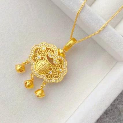 

Women s Gold Fu Plate Peace Lock Necklace | Openwork Lock Tassel, Micro-diamond Edge with Rotatable Clasp золотой