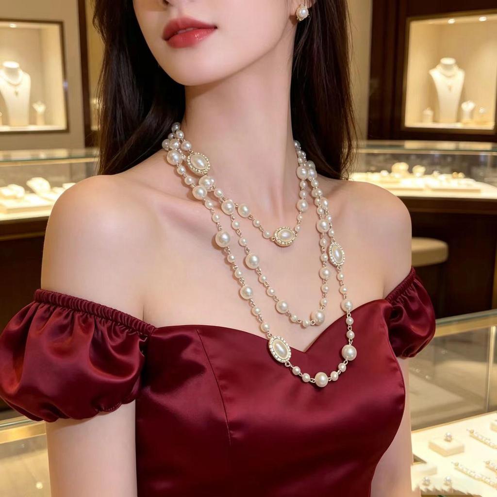 Elegant Irregular Long Pearl Necklace - French Light Luxury, Minimalist High-End Design for Women