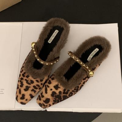 Mode Winter Neu Baotou Hausschuhe Damenmode Eckige Zehenpartie Flacher Ausschnitt Metallkette Weiche Sohle Rutschfeste Flache Schuhe