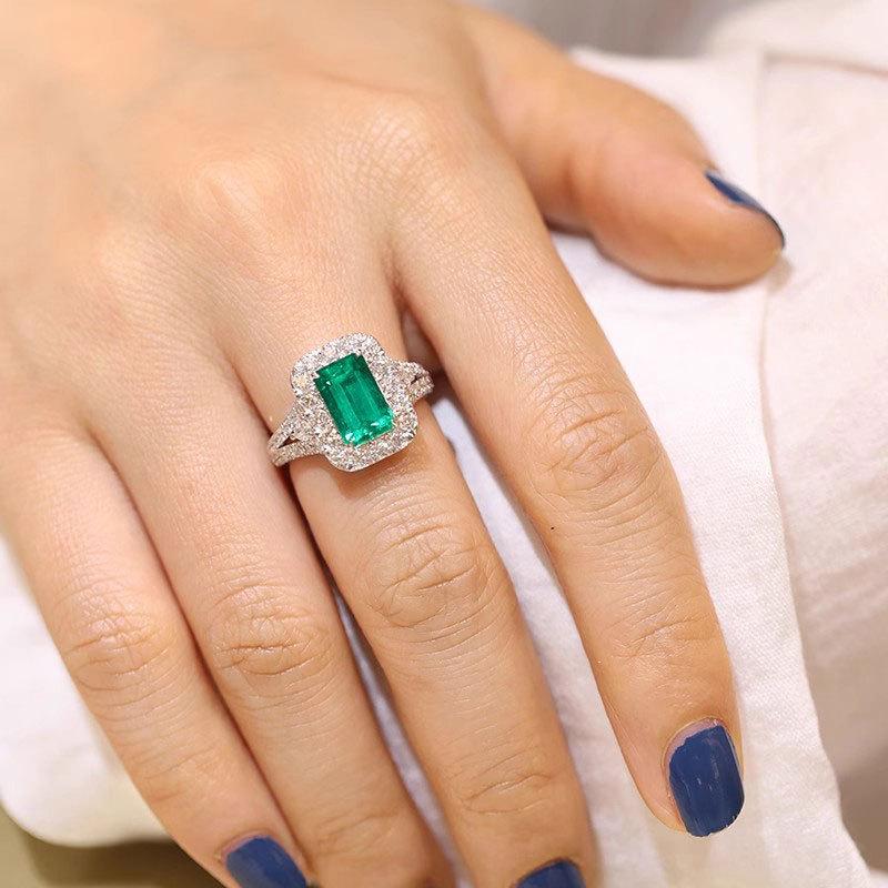 Light luxury retro emerald ring for women, creative square zircon ring, wedding anniversary gift