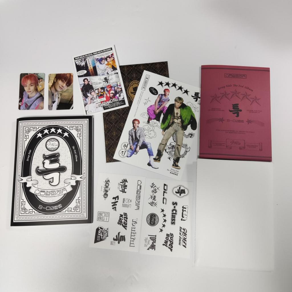 Album Stray Kids - [(5 STERNE)] 3. Album, mit 1 APG-Karte