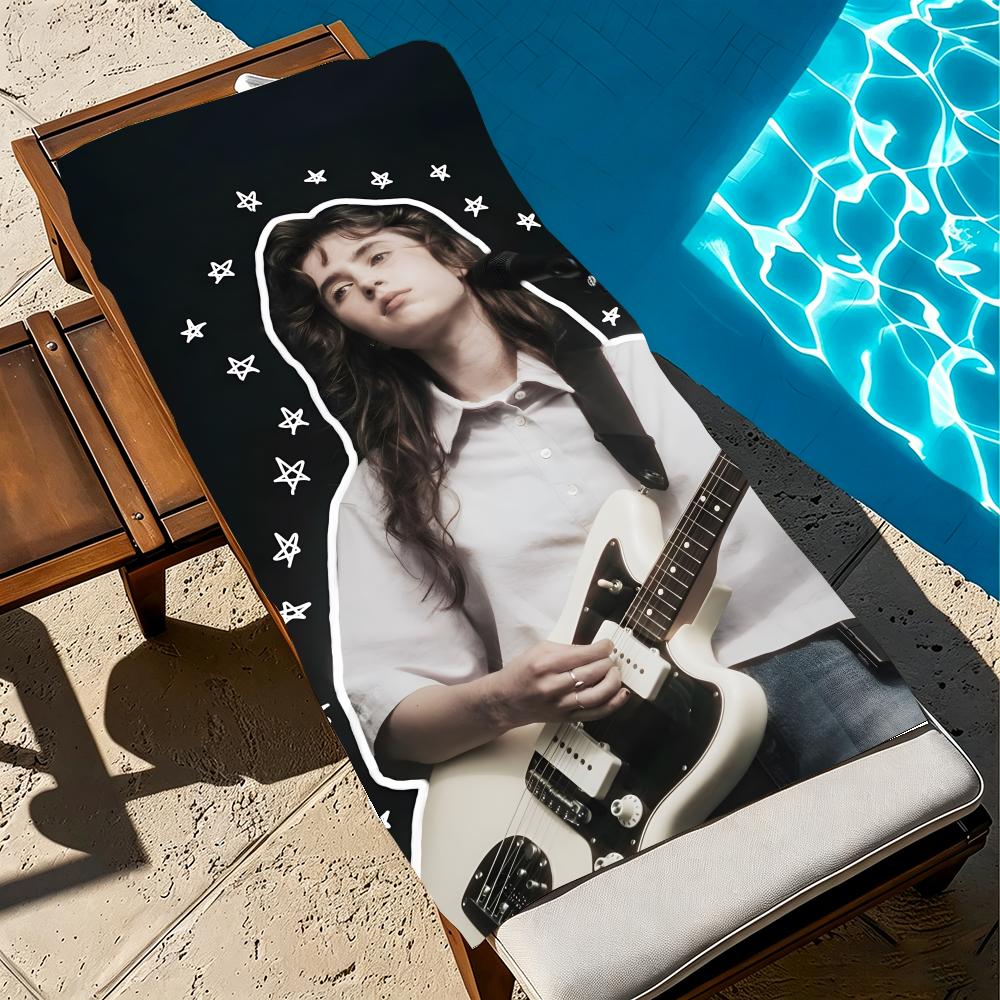 Towel Microfiber Beach Towel, Quick-Dry, Sand-Free, Ultra-Fine Fiber, Super Soft. C-Clairo Claire Cottrills