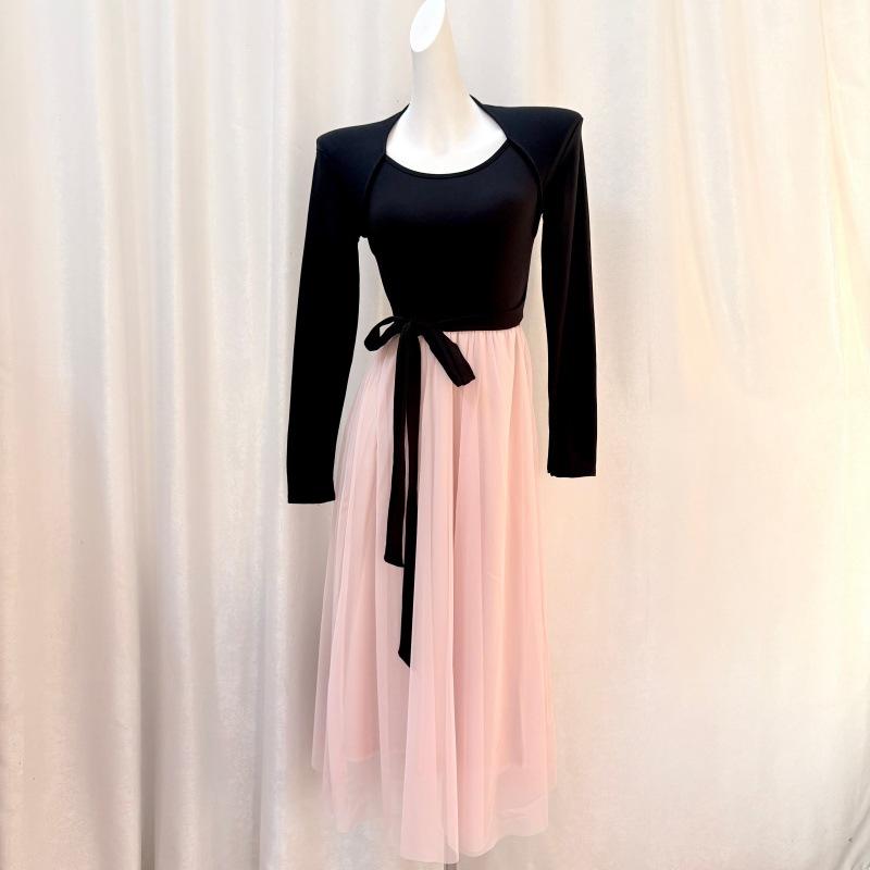 

Gentle wind contrasting color square neck mesh splicing long-sleeved dress autumn and winter new temperament waist and thin lace-up dress XL