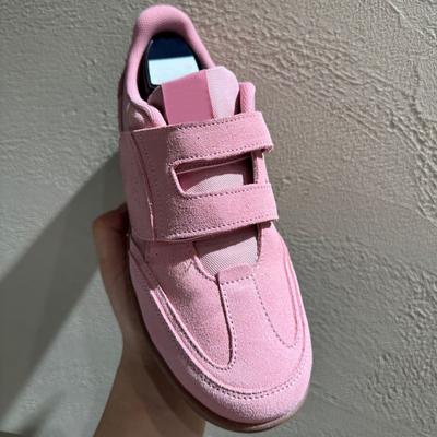 Încălțăminte pentru femei – Adidaşi