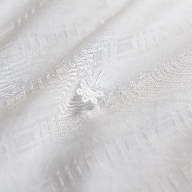 Hodo All-Season Tussah Silk Quilt