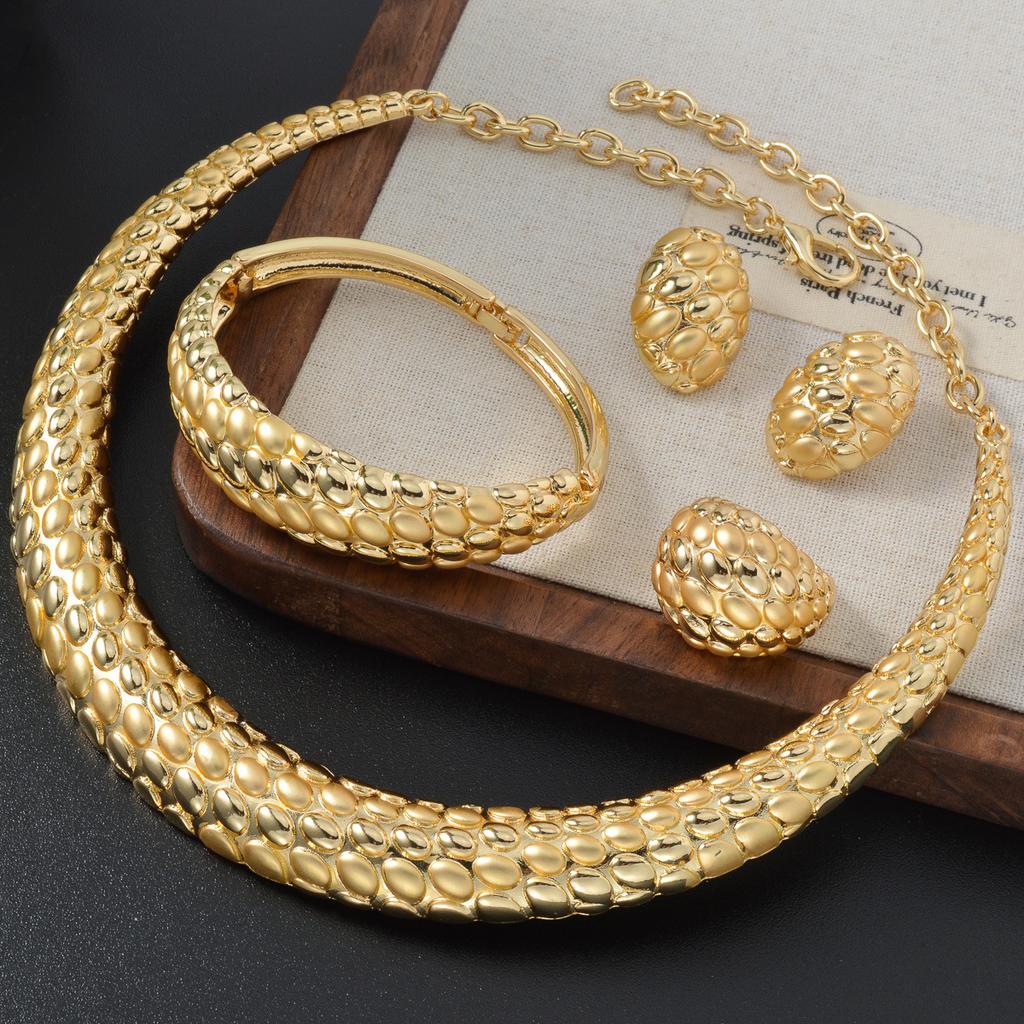 Dubai Exaggerated Jewelry Set Moon Color Matching Polka Dot Necklace Bracelet Ring Earrings Set Dinner Accessories