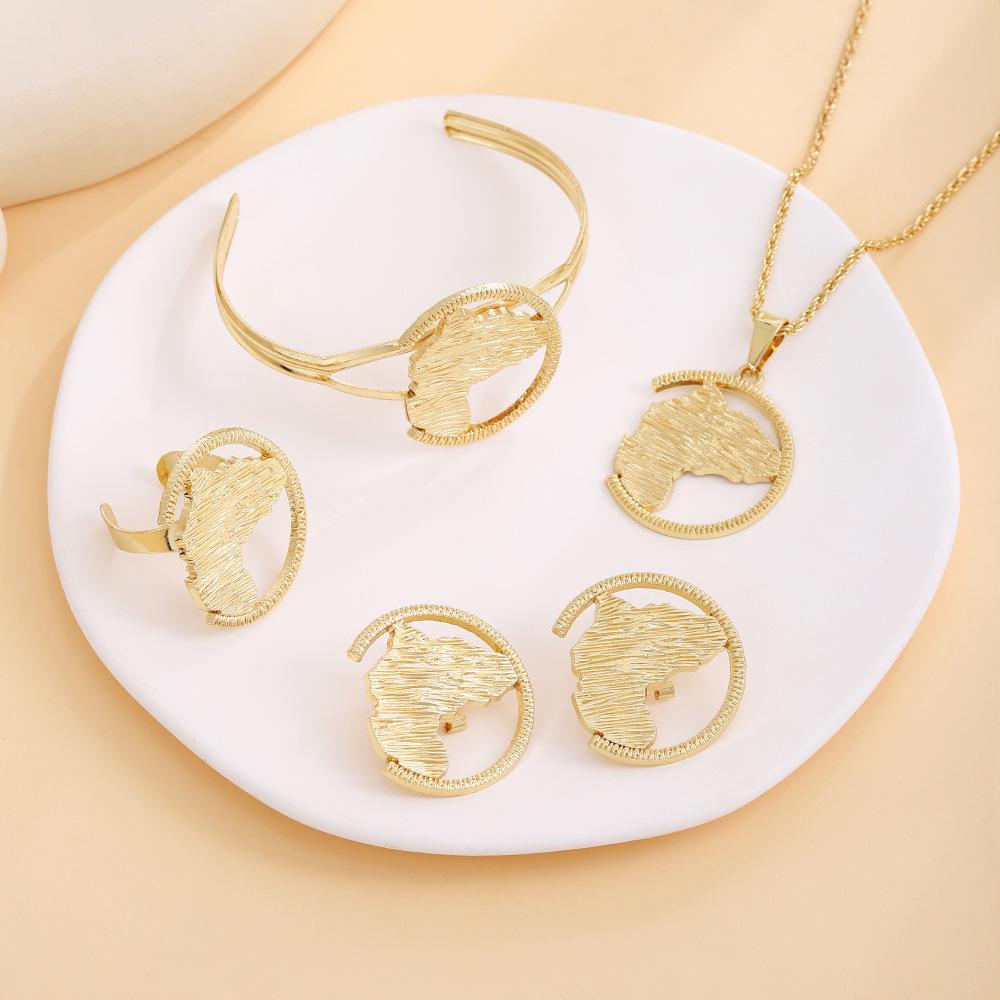 Luxury Three-Piece Set: Exaggerated Fashion Necklace, Earrings, and Bracelet with Lucky Flower Design