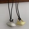 Collana con Cordoncino e Ciondolo in Paglia Intrecciata a Lunghezza Regolabile, Design Francese, per Uso Quotidiano e Feste