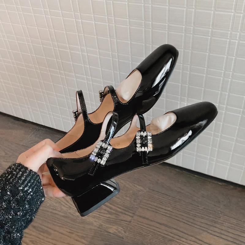 Neue Damenschuhe schöne Pumps Lackleder High Heels Schuhe Damen Partykleid Schuhe