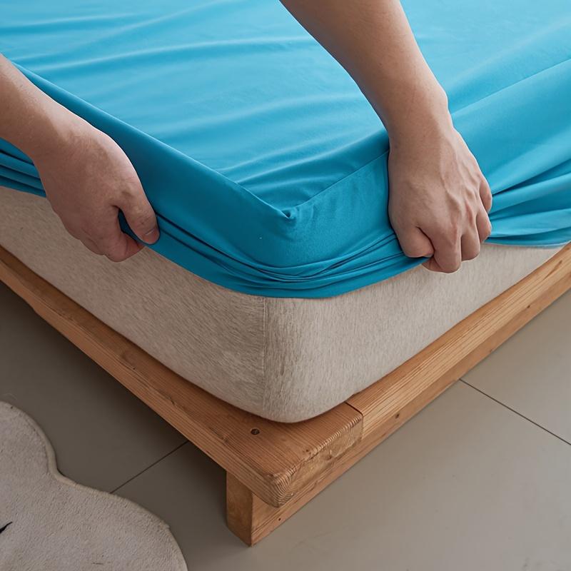 1pc Comfortable Solid Color Bedding, High Quality Fitted Sheet,30cm Deep Pocket Fitted Sheet, Easy To Machine Wash, Non-Slip Mattress Protector Cover