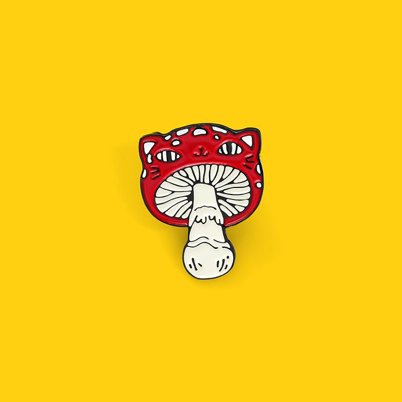 Mini Red Mushroom & Frog Smiley Face Brooch - Cute Cartoon Design Badge
