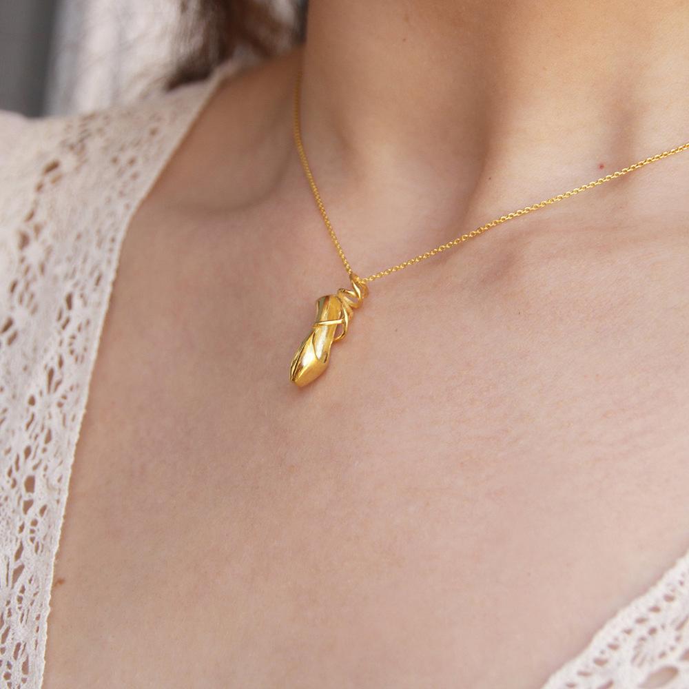 Ballet Shoe Pendant Necklace for Women Personality Copper Dance Clavicle Chain High-end Dainty Elegant Jewelry Gift Accessories