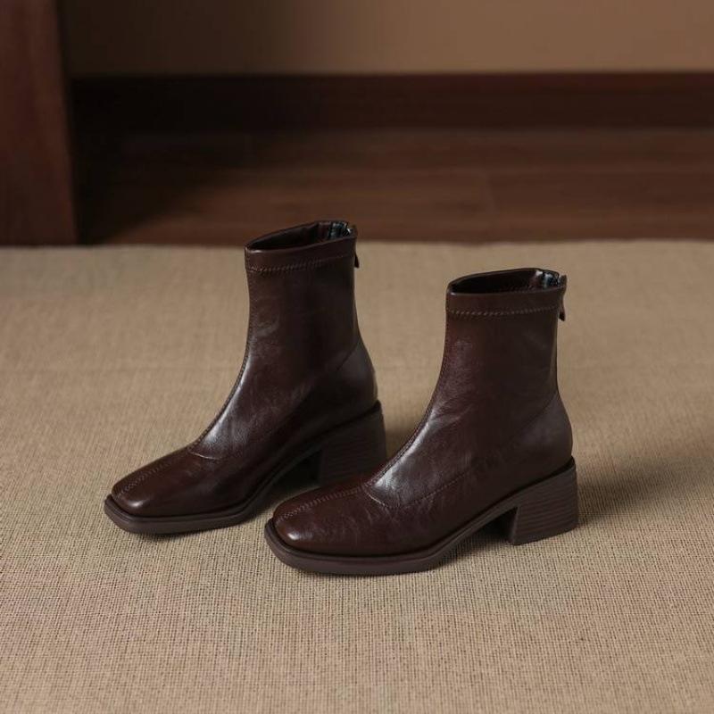 New Korean Version Leather Women's Medium Boots Rear Zipper Large Size Women's Boots Round Head Square Heel Comfortable Rubber Sole Martin Boots