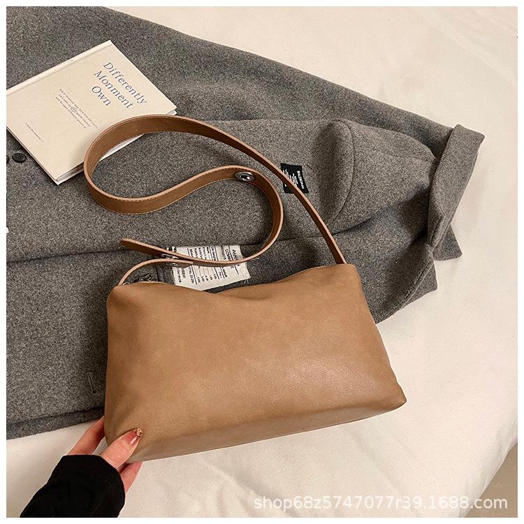 Painted leather bag women's large capacity cute trend lazy feeling one-shoulder crossbody bag commuter soft leather tote bag