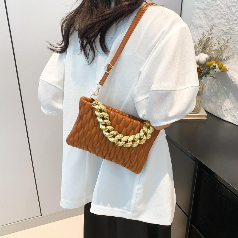 Bolso sencillo de diseño personalizado para mujer, moderno y bonito, nuevo bolso cuadrado pequeño de verano, informal, de un solo hombro y elegante.