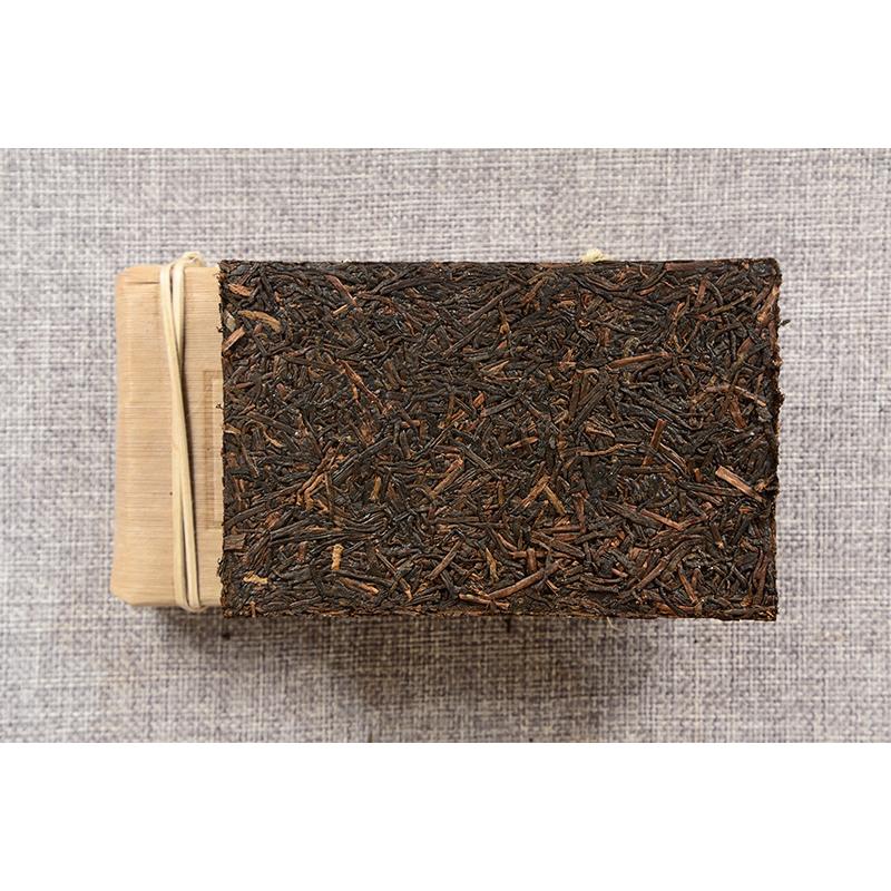 250g Herbata z pędów bambusa z łupinami Herbata Yunnan Pu'er Starsza herbata z kością Organiczna czarna herbata