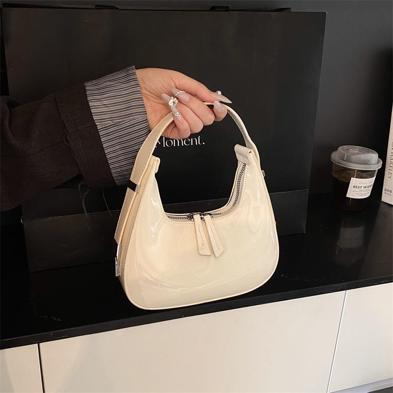 Niche design patent leather handbag women's new spring fashion versatile shoulder bag underarm bag