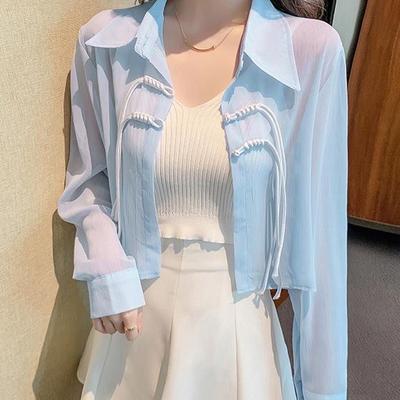 Vêtements de protection solaire pour femmes en été. Chemise fine, légère et populaire, manches longues avec boutons grenouille, haut en mousseline de soie à porter à l'extérieur.