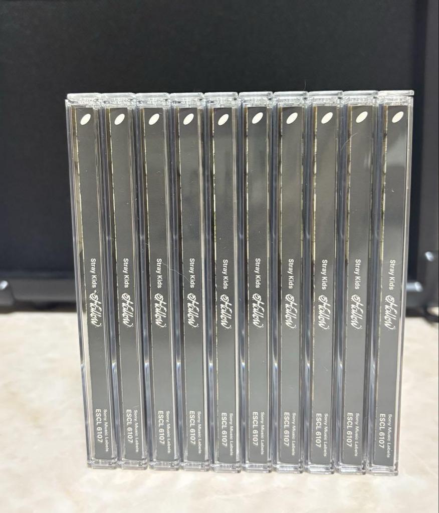 [USED] Straykids CD Hollow