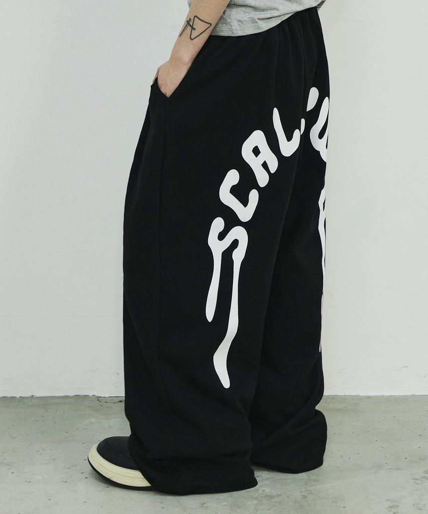 SCALLYWAG Summer Melting Lettering Sweatpants [Black]