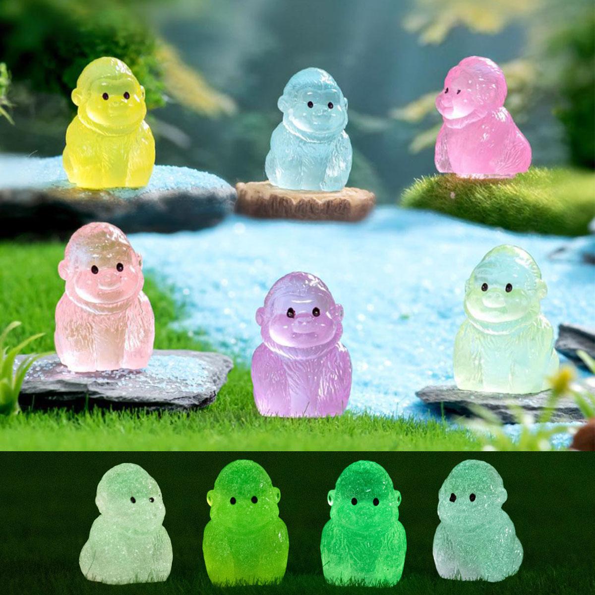 

10/20pcs Luminous Mini Gorilla Glow in The Dark Small Miniature Chimpanzee Tiny Monkey Animal Figures for DO-IT-YOURSELF Fairy Garde W12191WW-