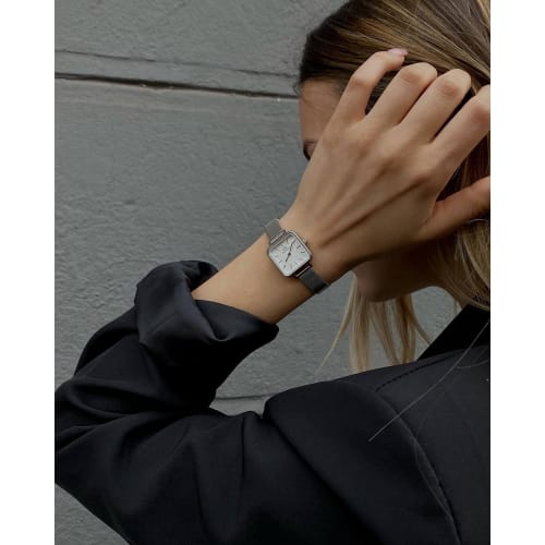 Daniel Wellington Quadro Studio Sterling Square Watch with Mesh Bracelet, White, 22x22mm, Retro.