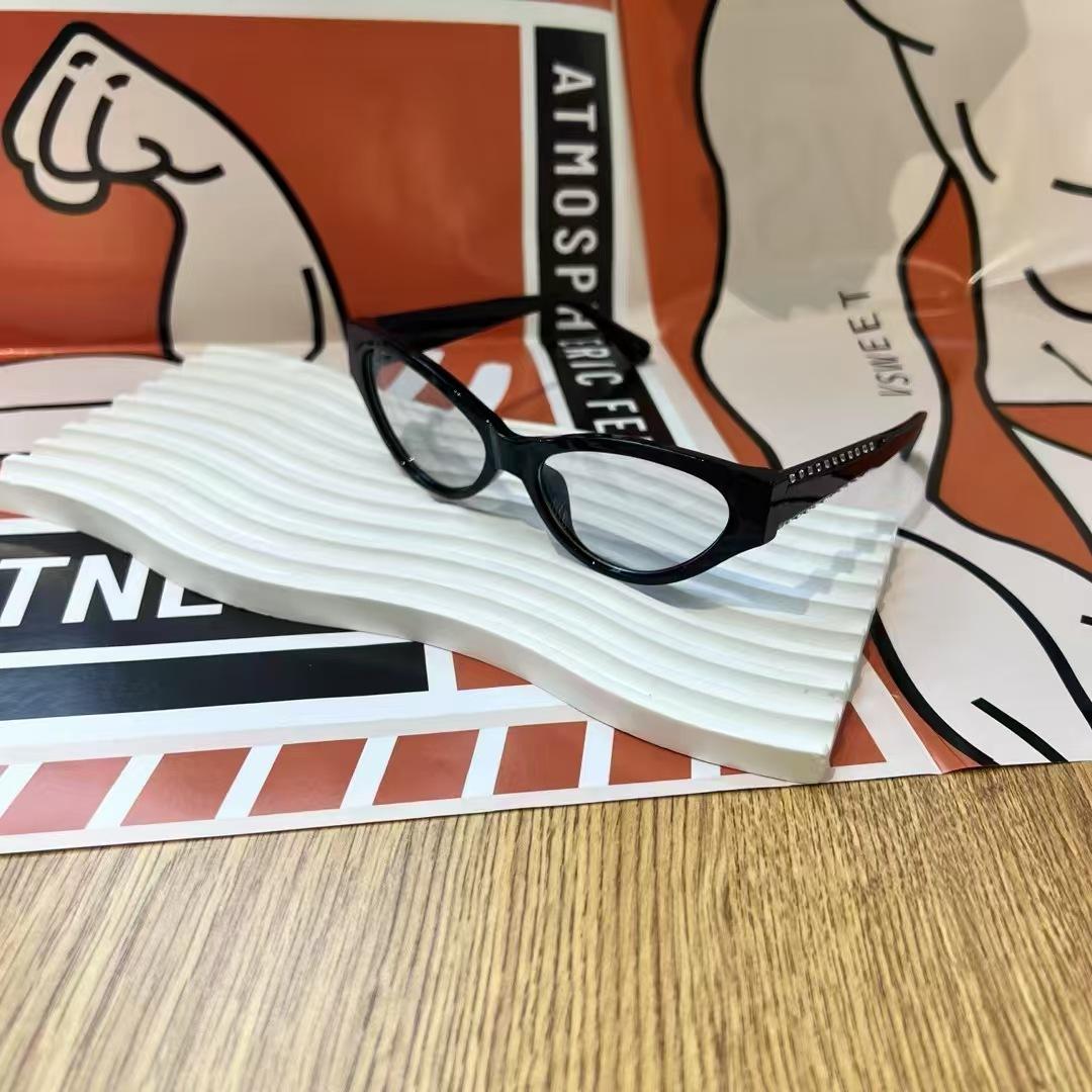 

Cat Eye Shape Sunglasses For Women Fashion Trendy Uv Protection Designer Sunglass Woman Travelling Women S Glasses