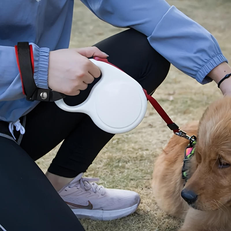 Pet Wrist Strap Dog Walking Tool Traction Device Automatic Telescopic Pets Anti Slip Wrist Strap Traction Device Accessories