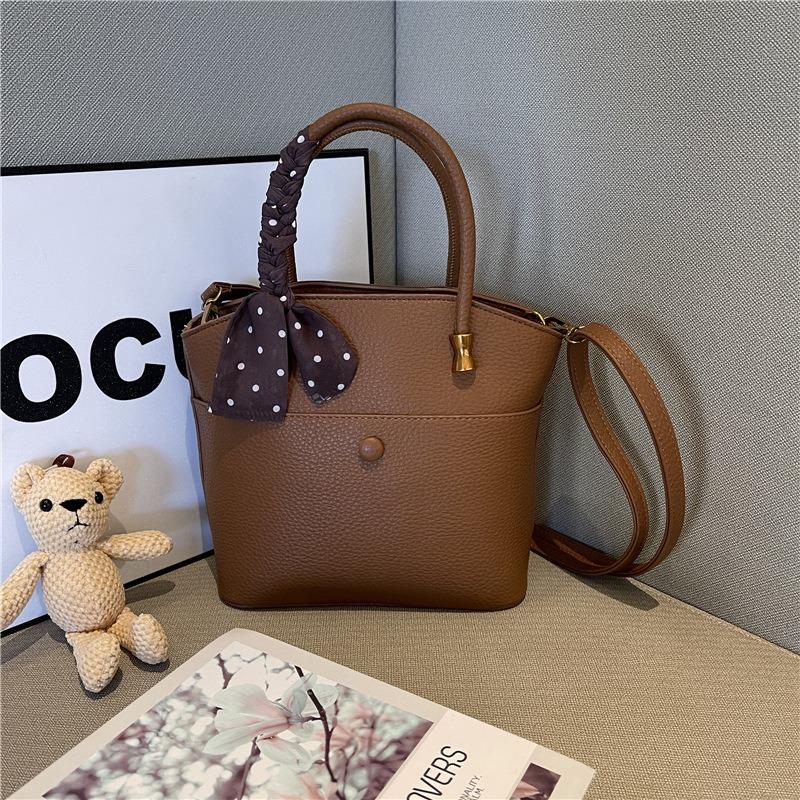 Premium retro soft leather portable bucket bag women's casual simple shoulder bag women's commuter messenger bag