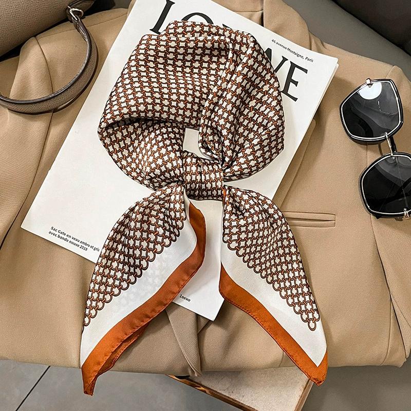 Luxury New Style Square Headscarf Women Sunscreen Beach Kerchief Popular The Four Seasons Scarves  Design 70X70CM Silk Hijab