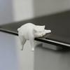 3D Printed Cat Model, Lying Cat Figurine Desk Edge Hanging, Resin Matte Texture Desktop Ornament, Creative Gift for Cat Lovers
