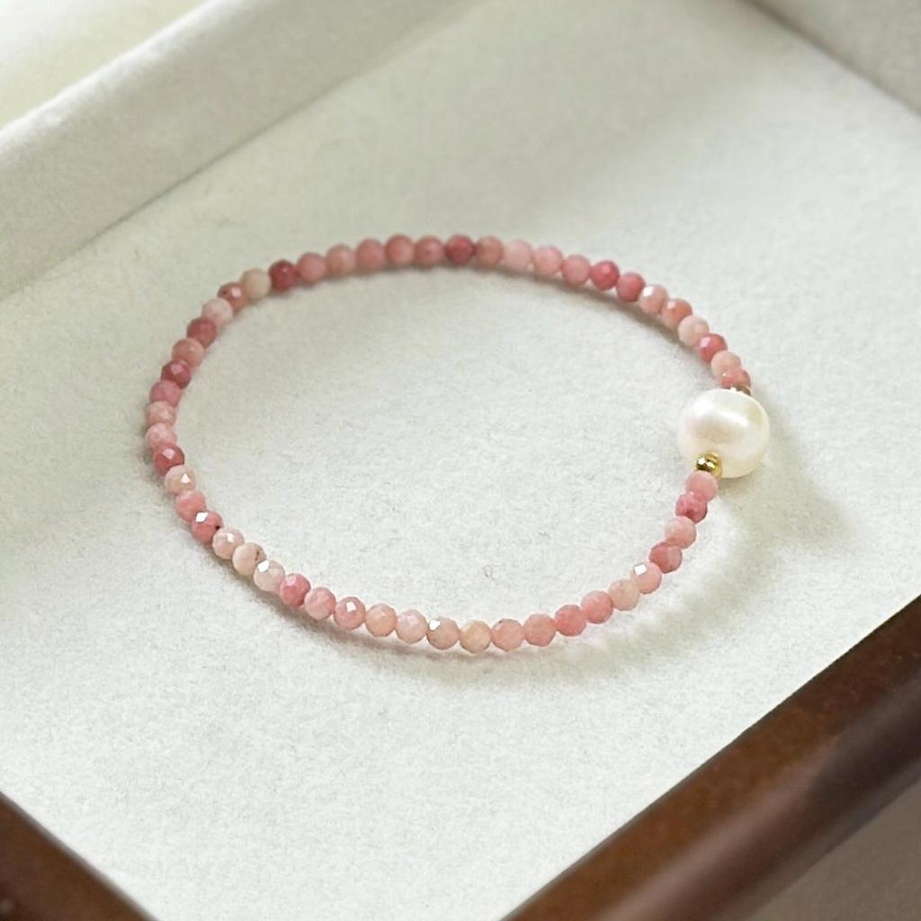 French Red Rhodonite Crystal Necklace - Versatile Layered Clavicle Chain In Titanium Steel