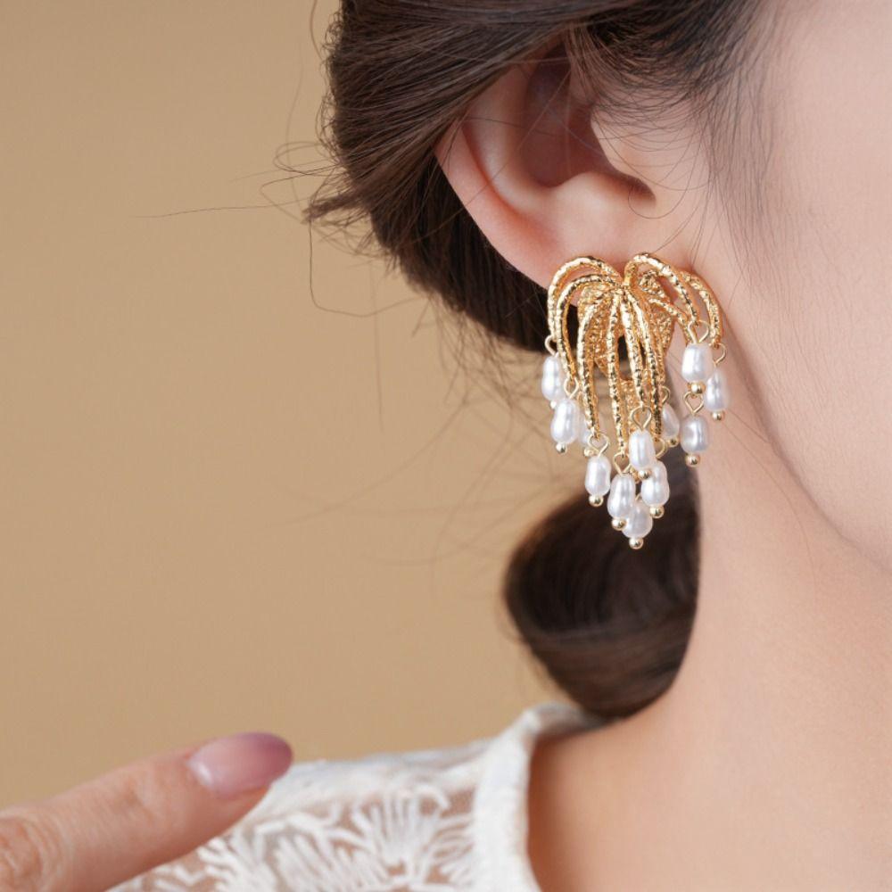Irregular Metal Flower Earrings Vintage Exaggerated Earrings Pearl Tassel Earrings  Women