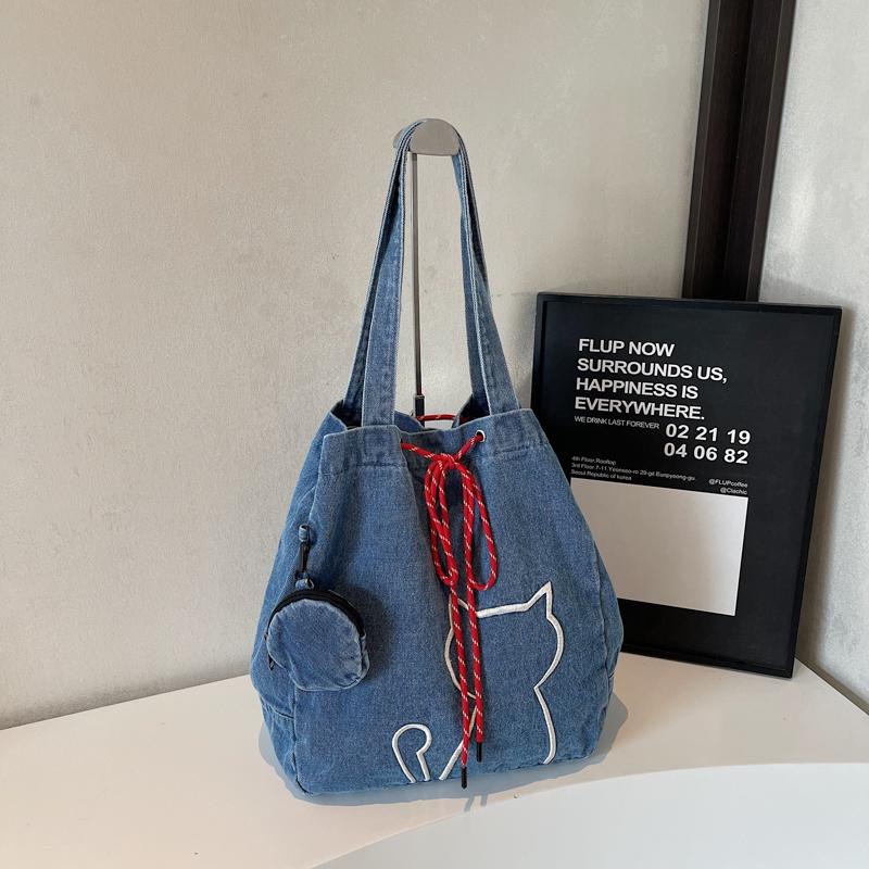 Large Capacity Kitten Embroidered Tote Bag Women Shoulder Bag Commuter Underarm Bag