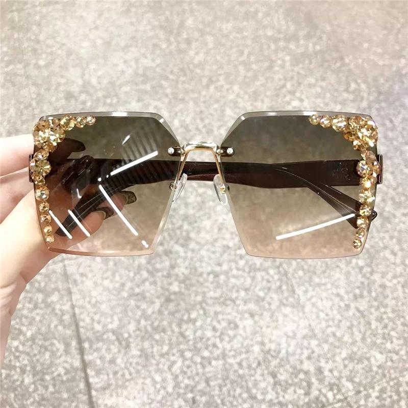 

Модный, блестящий, элегантный, классический, благородный комплект золотых украшений