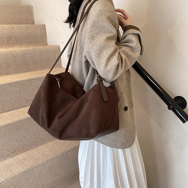 Retro Matte Suede Tote Bag Women's Bag Autumn and Winter New Large-capacity Commuter Bag Underarm Bag Shoulder Bag
