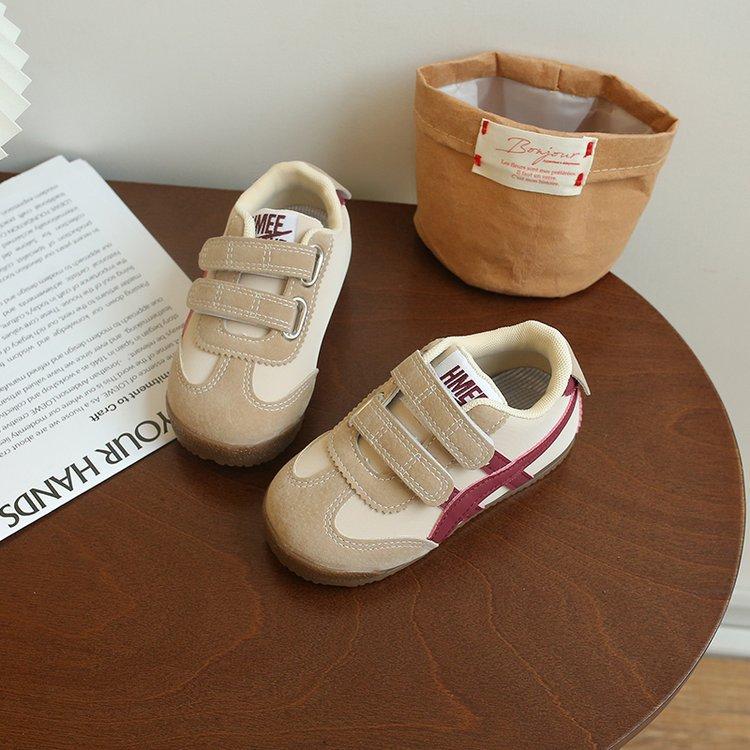 

Children s sports shoes 2025 spring and autumn soft-soled non-slip board shoes boys Forrest Gump shoes girls shoes little white shoes German training 31 абрикосовый