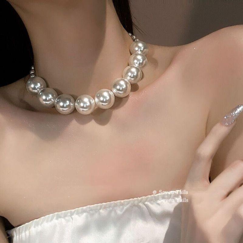 

Fashion Style High-Key Dignified Big Pearl Necklace for Women Accessible Luxury Special-Interest Design Fancy Clavicle Chain Neck Chain Sweater Chain Large and Small Pearl Necklace