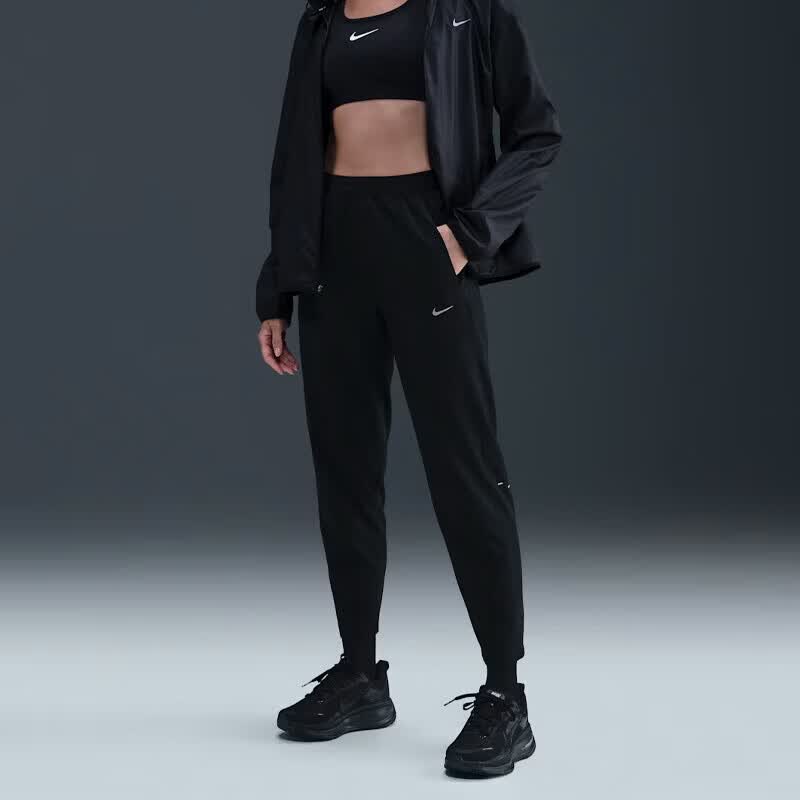 Nike Women s Tapered Woven Sport Pants M