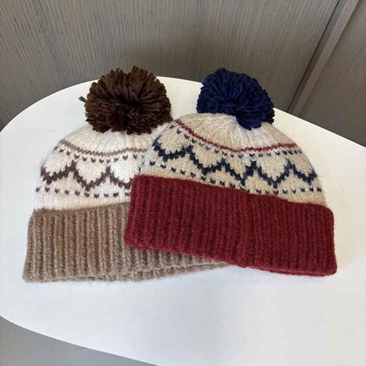 Winter Atmosphere Maillard Wool Hat Cute Hairball Thickened Warm Knitted Hat Literary Jacquard Pullover Hat