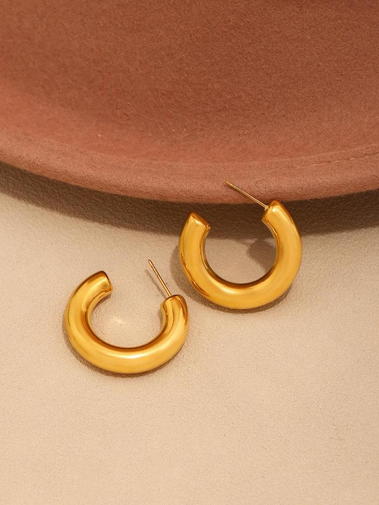 Qiong Yao Cross-border High-end Gold-plated Stainless Steel C-shaped Earrings - European & American Fashion Set with PVD Gold Color Retention.