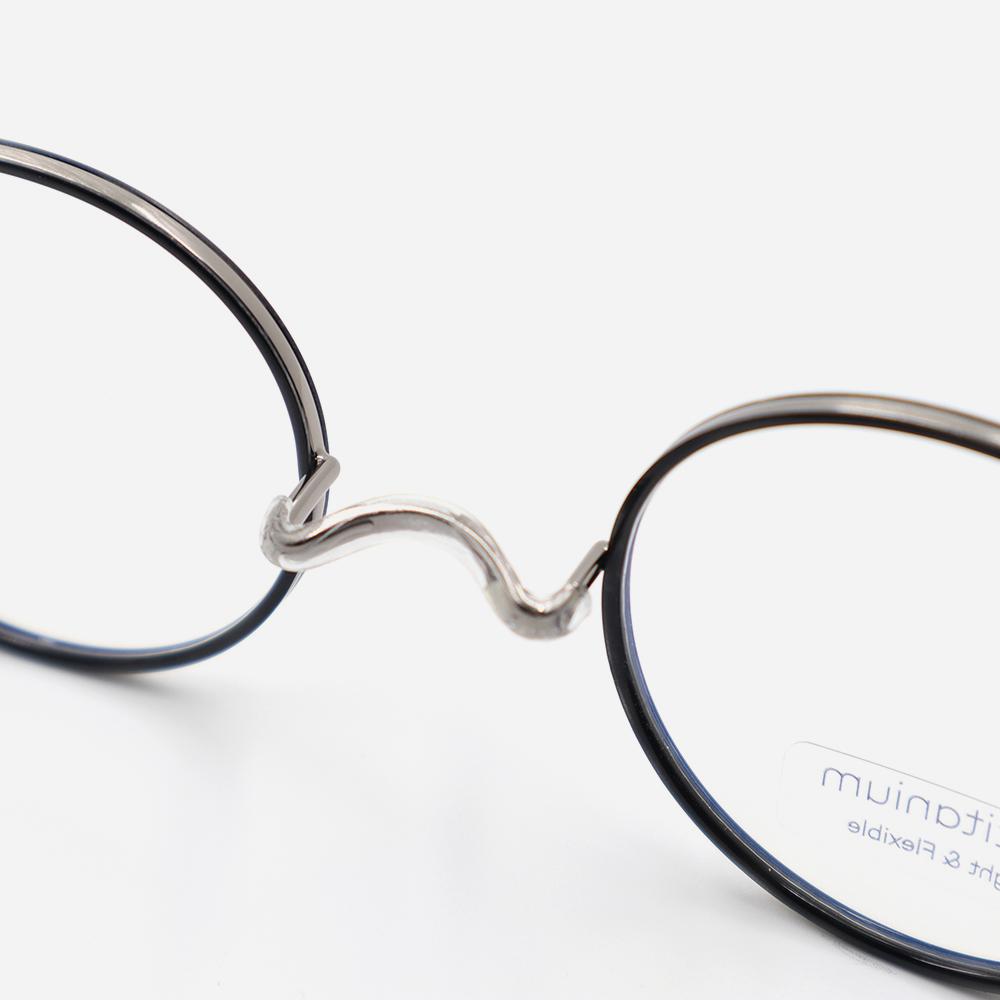 Alloaiweeo [Nose Saddle] Al8206 1811M Nose Saddle Titanium Round Black/Silver Eyeglass Frames
