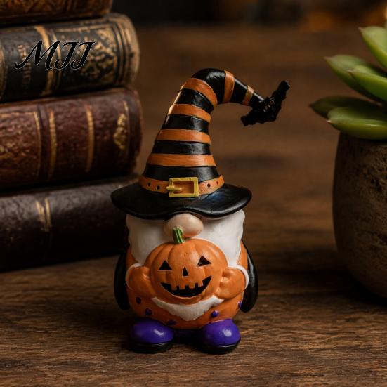 Durable Resin Craft Ornaments Halloween Gnome Ornament, Spooky Faceless Figurine, Unique Elf Sculptures for Home Indoor Outdoor Party Festive